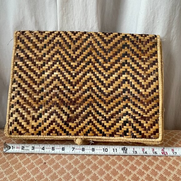 Straw Rattan Large Clutch - Picture 3 of 5